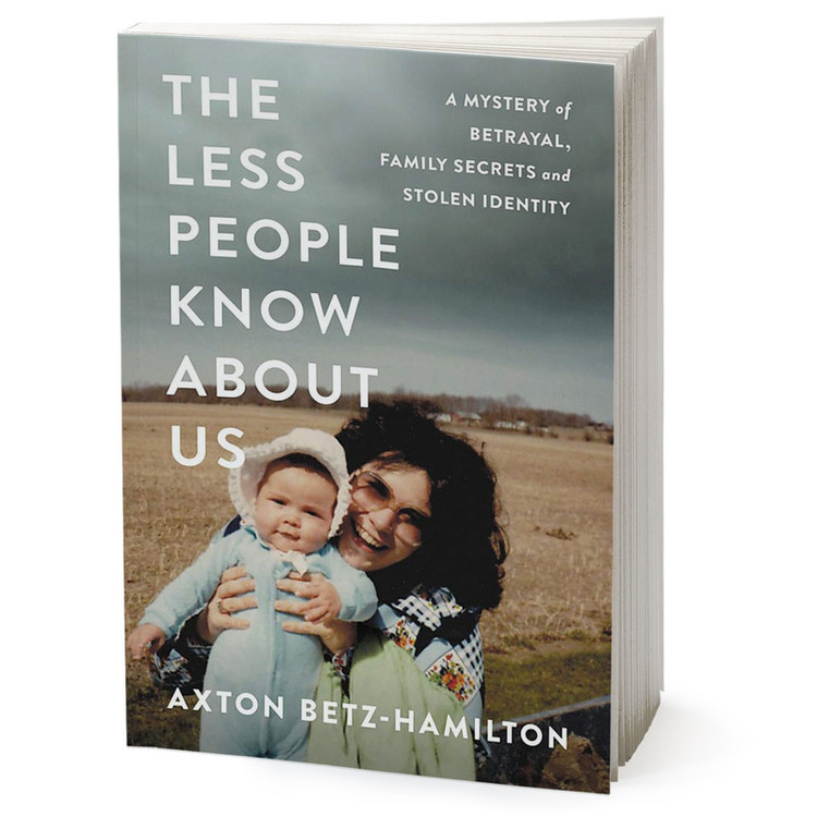 کتاب The Less People Know About Us اثر Axton Betz-Hamilton انتشارات Hachette Digital Inc