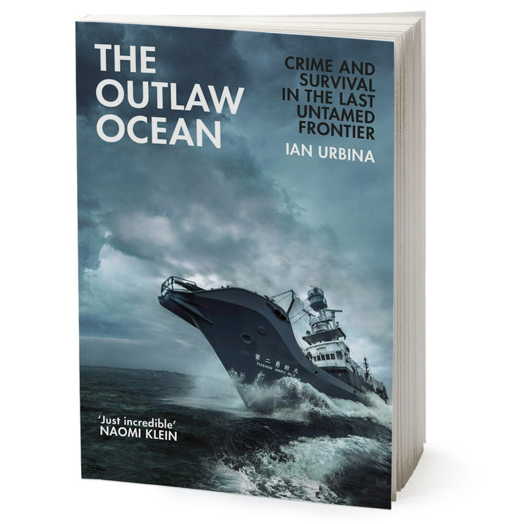 کتاب The Outlaw Ocean اثر Ian Urbina انتشارات Random House, Inc